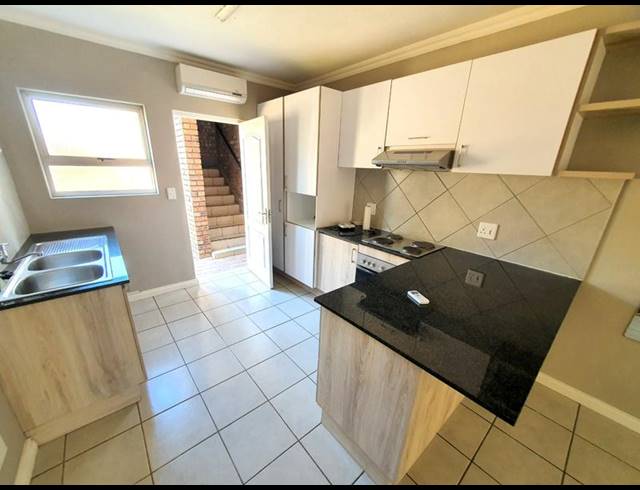 2 BEDROOM TOWNHOUSE FOR SALE IN MONTANA